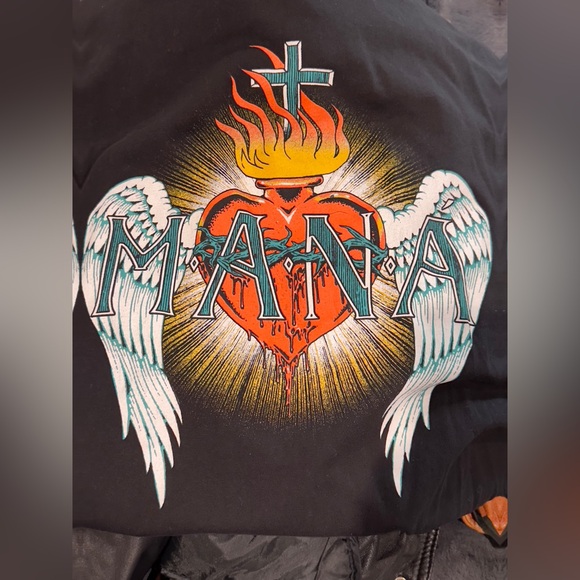 Mana LA Heart Concert T-Shirt - Picture 5 of 6